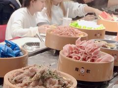 -龍歌自助小火锅(市南金茂湾店)