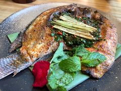 香茅草烤罗非鱼-山茶云南菜(永安里店)
