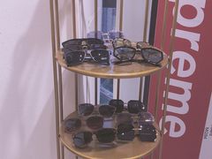-肆兮眼镜·蔡司·徕卡战略合作店(大坪店)