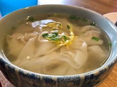 泡泡小馄饨-新梅华·茶点餐厅(欧尚店)