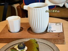 -彳亍咖啡·这里(水湾路店)