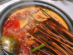 -钢管厂五区小郡肝串串香(奥克斯广场锦城万达店)