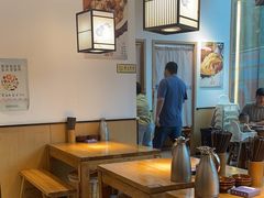 -先启半步颠小酒馆(虹桥龙湖天街店)