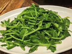 清炒豌豆尖-懒人盐府人家(安贞店)