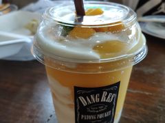 -Dang restaurant (patong phuket)