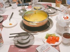 -洪氏嗨捞·广东猪肚鸡·椰子鸡火锅(西咸万象城店)