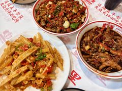 -堂瓦里·33年传统赣菜(第一街区店)