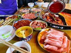 -小辣椒汤锅烧烤(温泉南街店)