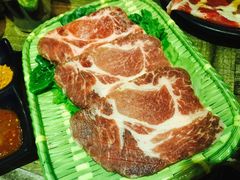 -哈哈碳都·牛肋条无限自助烤肉(台江万达店)