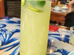 -川流不息·地道川菜·小龙虾(新松江路店)