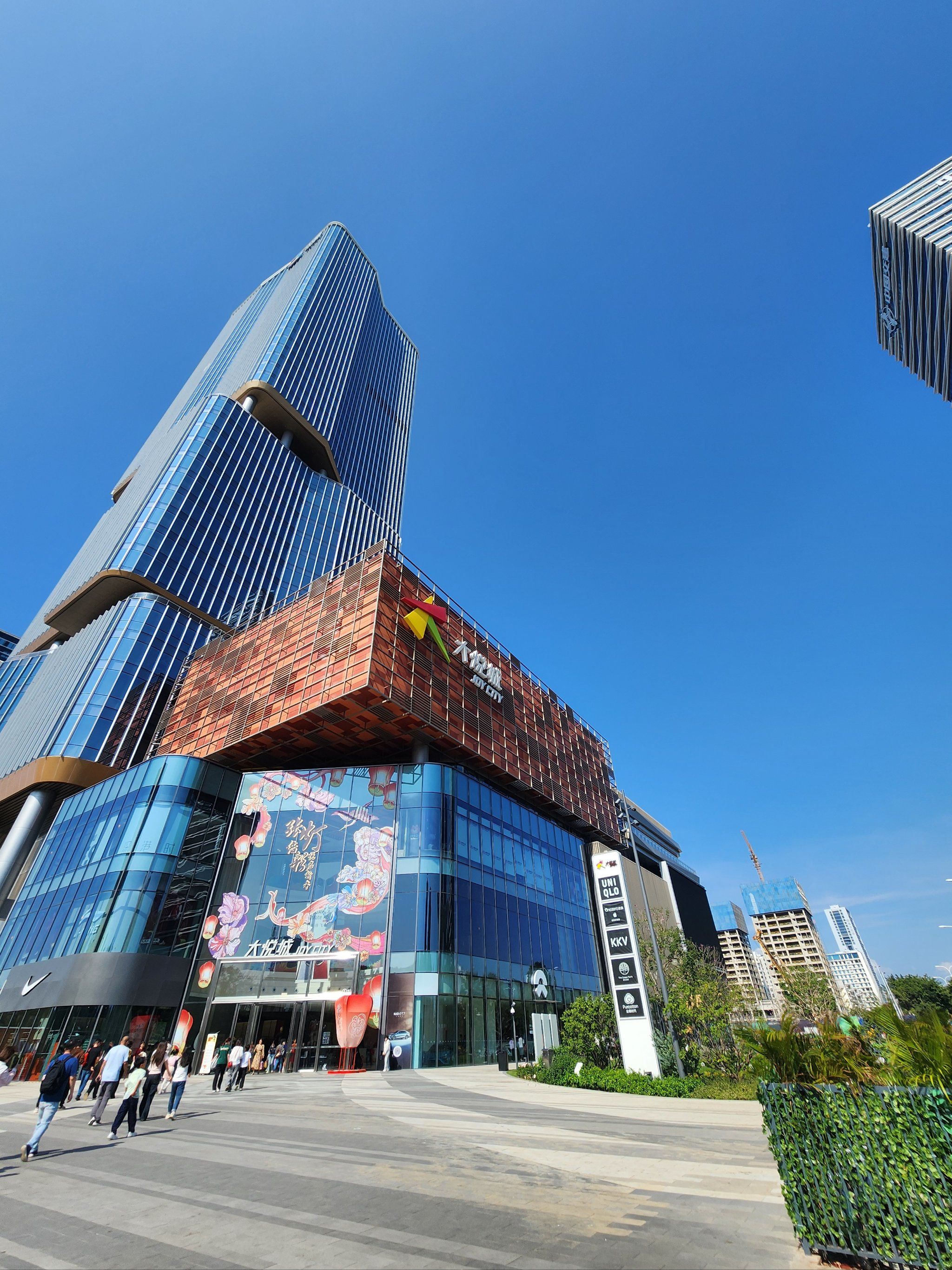 大悦城春节档搞得氛围感挺足