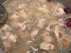 -一席地·本地鸡窝·杭帮鸡火锅(萧山银隆百货店)