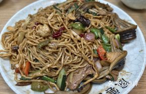 Eel and Pig Liver Fried Noodles