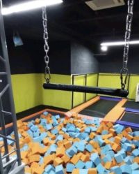 -蹦贝运动中心·蹦床·攀岩·闯关(龙岗店)
