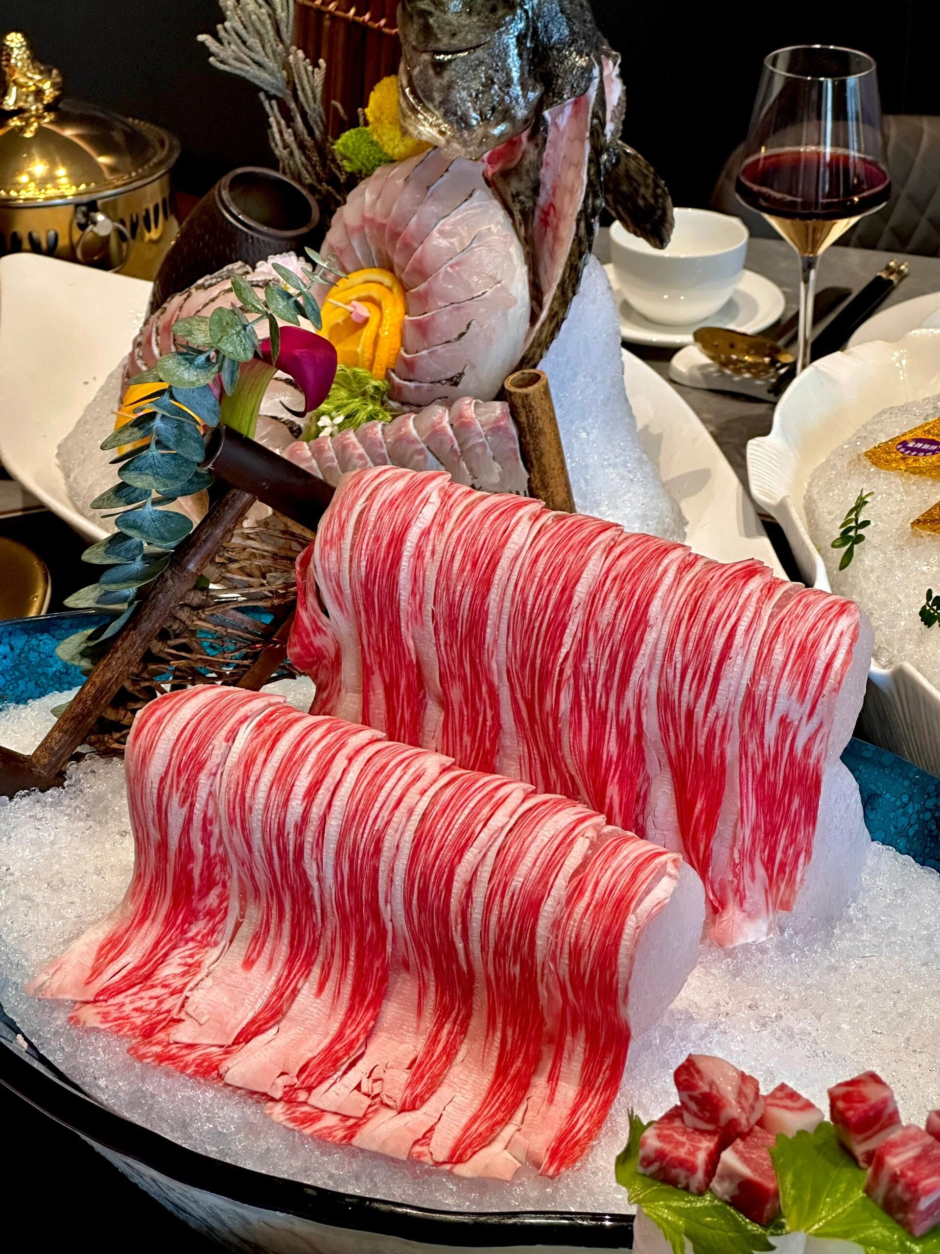 和牛海鲜搭配,涮出不一样的烟火气!