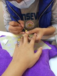 -美斯洛美甲美睫连锁店