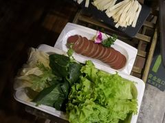 -滇釜火锅·能喝汤的火锅(车公庄店)