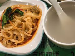 岐山擀面皮-令氏家外家周秦食府(高新店)