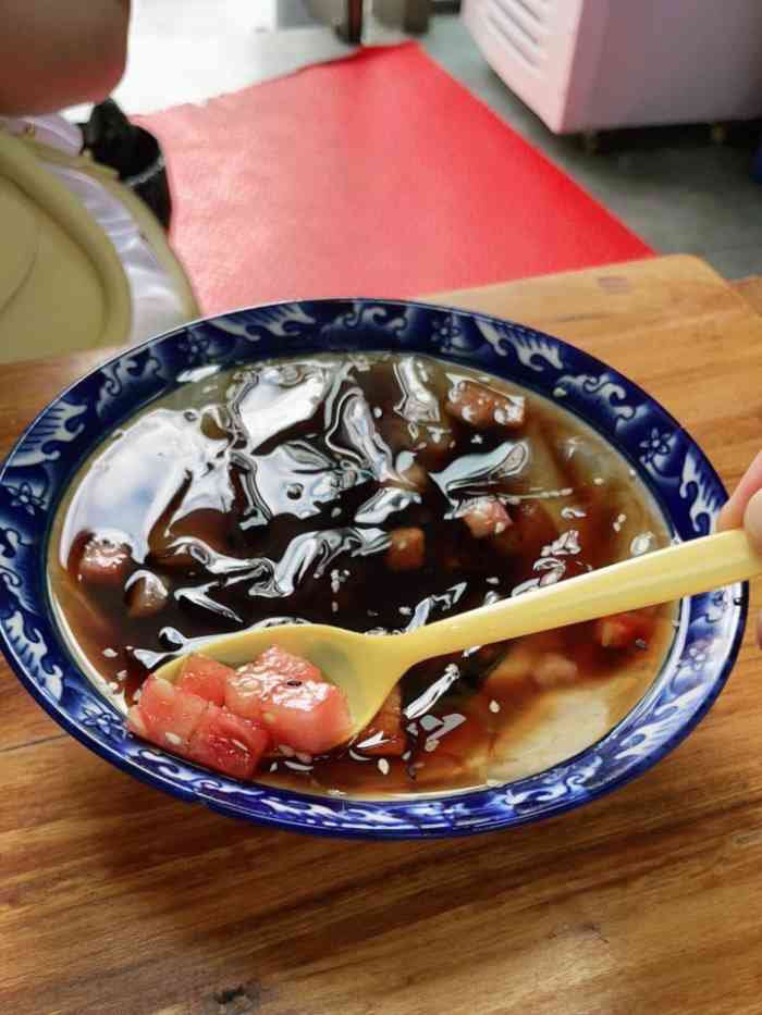 刘维兰老素粉(蘑菇城店)-"店面装修了以后,一碗脆哨粉11块味道也就.