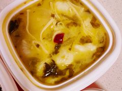 老坛酸菜鱼饭-南城香·饭香串香馄饨香(赵公口店)