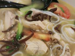 -蒙自源米线大王(东站店)