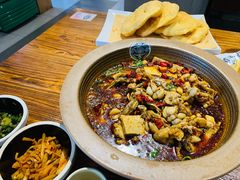 香辣美蛙-呱呱叫民俗风味主题餐厅(沣峪口店)