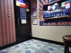 -蓝乐光量贩KTV(浦东禹悦汇店)