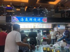 -覃记海鲜美食餐厅