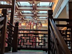 -梅龙镇酒家(南京西路总店)
