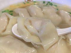 刀鱼馄饨-老半斋(福州路店)