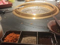 -铭牛烧肉·和牛海鲜自助(高新月牙湖店)