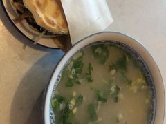 -烤鸭肉夹馍鸭汤店