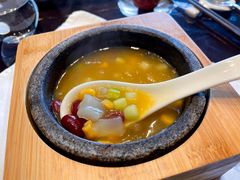 花胶炖鱼唇-名佳荟