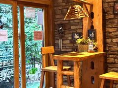 -月亮眼花园餐厅书吧酒吧