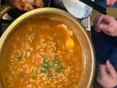 泡菜培根辛拉面-米屋石锅拌饭(师大店)