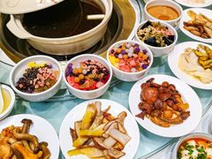 -天宜隆蘑菇宴火锅(石景山旗舰店)