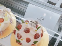 -花花卷卷·鲜食蛋糕(静安久光百货店)