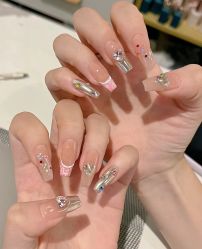 -悦指间美甲美睫