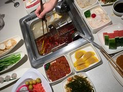 -海底捞火锅鲜切牛肉主题店(长寿路店)