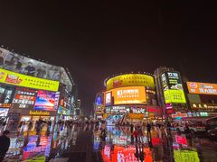 -黄兴南路步行商业街