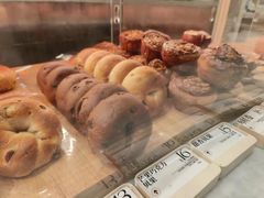 -HOT CRUSH趁热集合·现烤面包(环球港店)