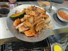 -轻烧烤肉(光谷步行街店)