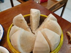 -老何家后安粉·糟粕醋海鲜火锅(三亚湾椰梦长廊店)