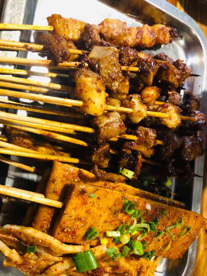 一口香烧烤大排档