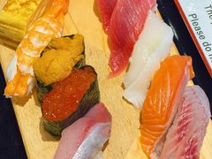 寿司拼盘-沼津魚がし鮨(御殿場アウトレット店)