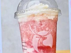 樱花莓莓酸奶-瑞幸咖啡(1+1大厦店)