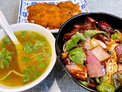 小牛汤-腔调面(斜土路店)