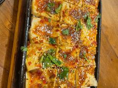 东镇千叶豆腐-老东镇啤酒屋海鲜加工·蒸汽海鲜·海鲜烧烤(台东店)