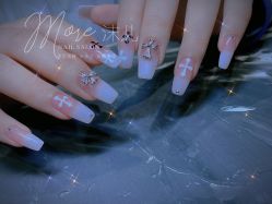 -沫儿·美甲美睫·半永久·皮肤管理