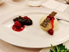 -东西风牛排馆周末烧烤自助(首都机场希尔顿店)
